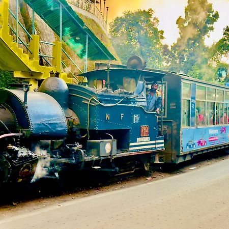 Hotel Lee Green- Best Family Hotel In Darjeeling Νταρτζίλινγκ Εξωτερικό φωτογραφία